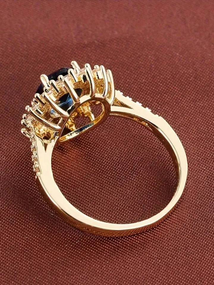 Lyra | Sapphire Elegance Ring