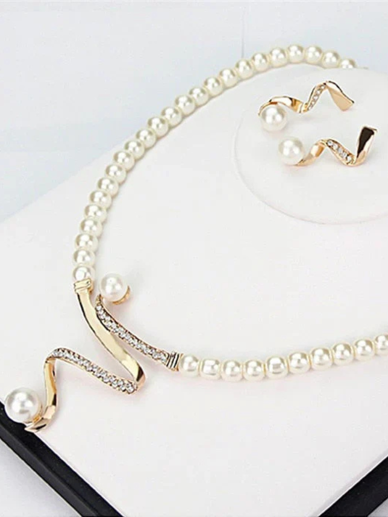 Kate | Pearl Set