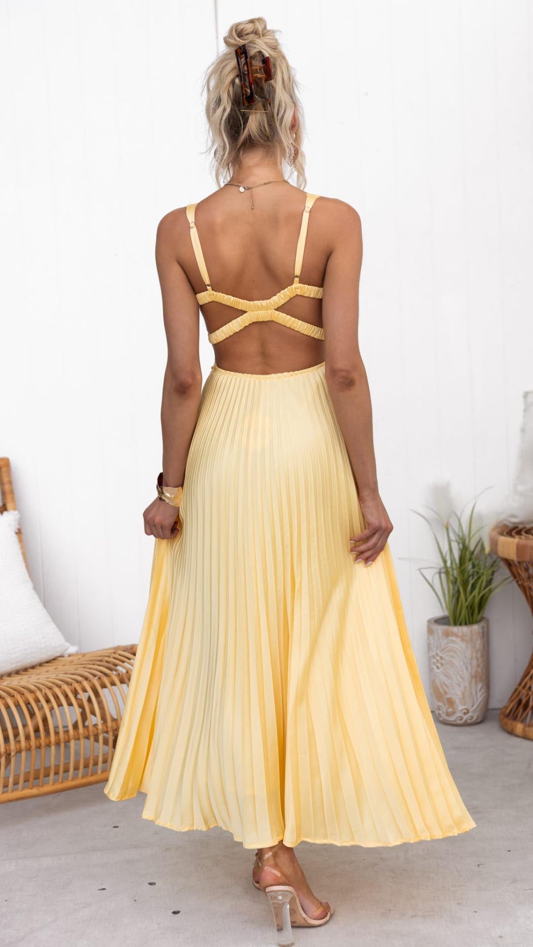Aby | Pleated Elegance Dress